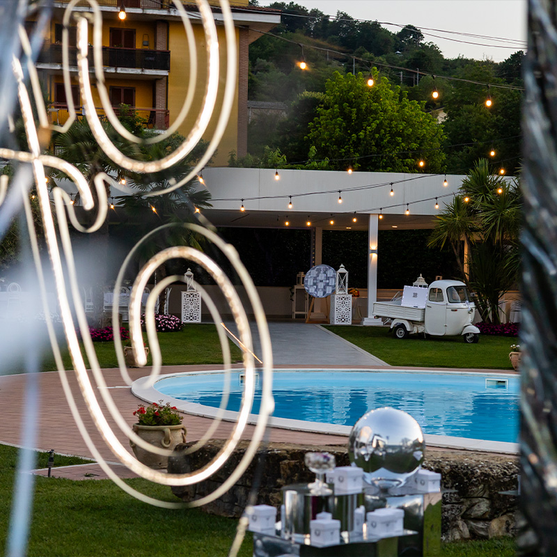 Il diciottesimo a tema disco a Villa Calvo