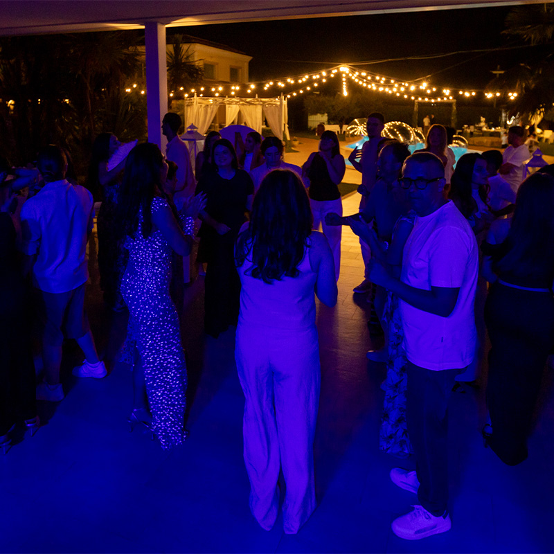 Il diciottesimo a tema disco a Villa Calvo