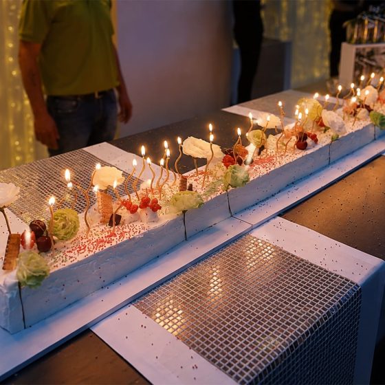 Long cake