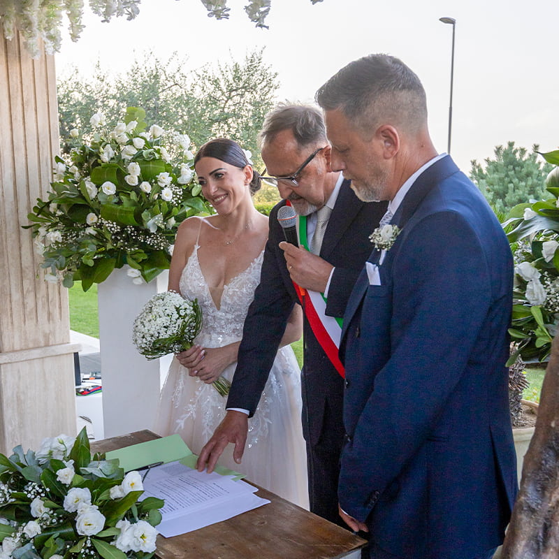 Il rito civile a Villa Calvo
